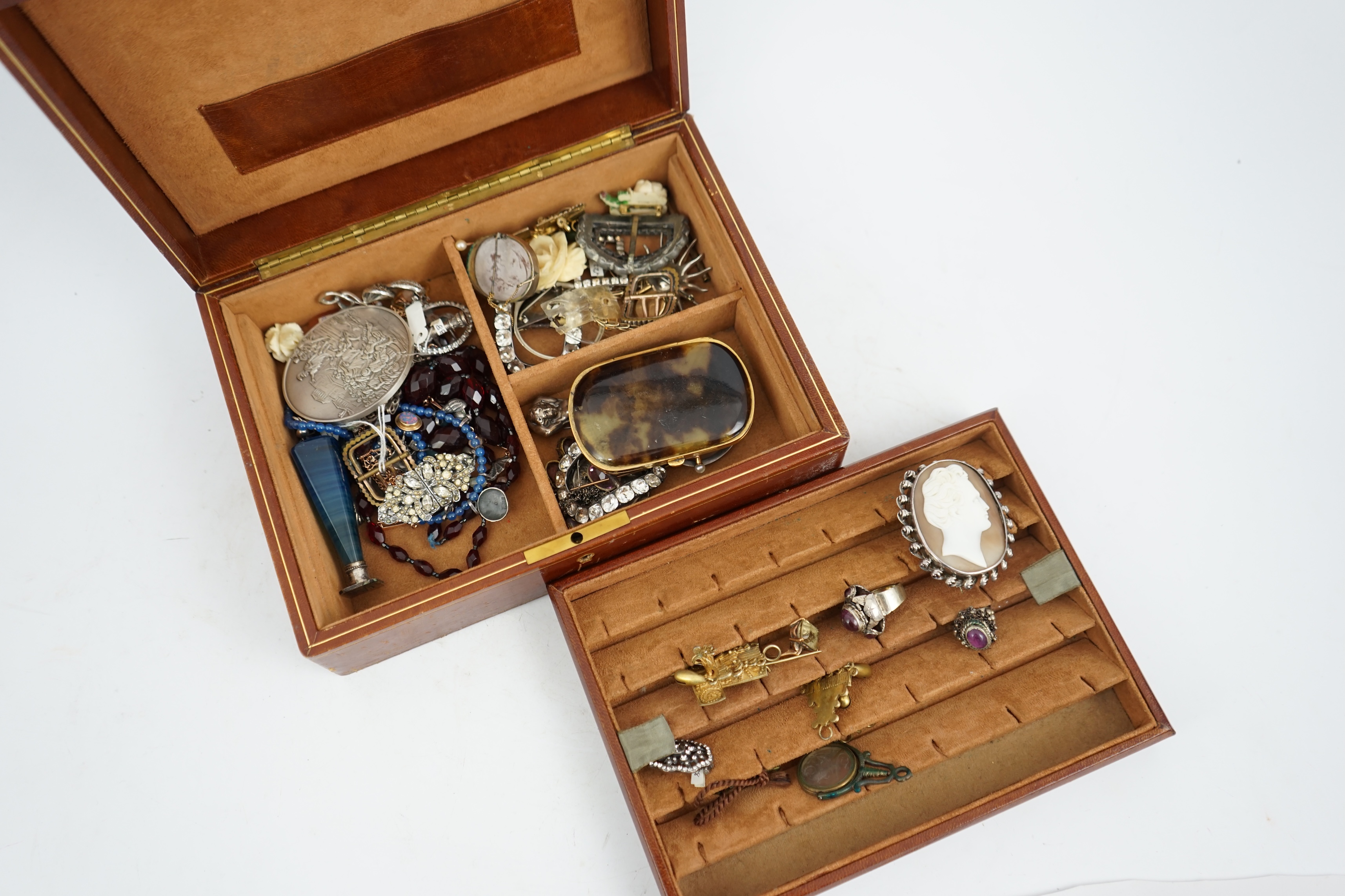 A quantity of 19th century and later jewellery and other collectables, including paste set buckles, agate mounted seal, tortoiseshell purse, Victorian figural seal, coins, 9ct ring, loose stones, cameo shell brooches, et